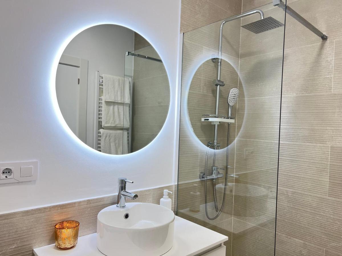 Ansar Suite Torrelavega Ngoại thất bức ảnh